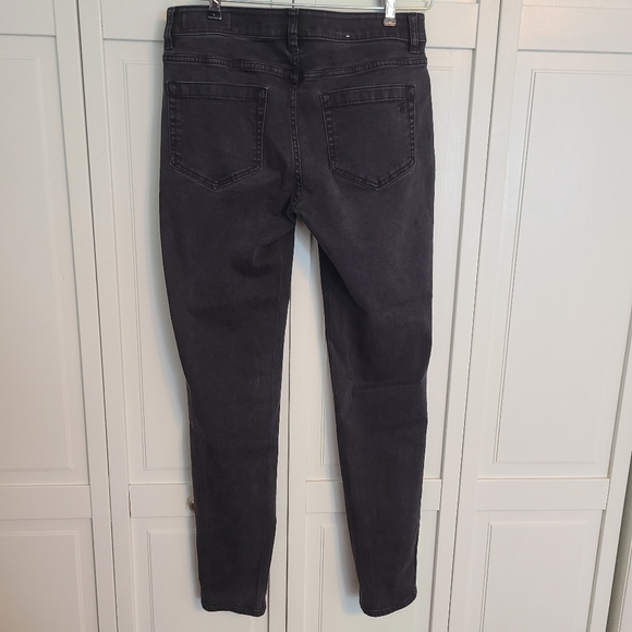 Two by Vince Camuto skinny jeans - Picture 7 of 7